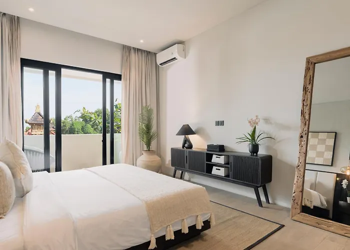 Stunning 3br Pool Hampton Iii In Pererenan Villa Canggu
