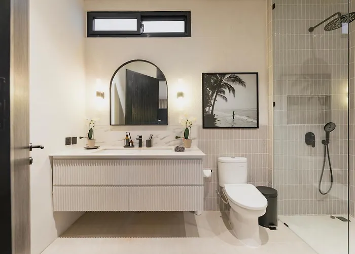 Stunning 3br Pool Hampton Iii In Pererenan Villa *
